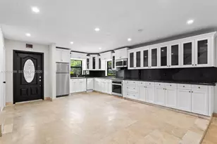 13502 NE 24th Ct, North Miami, FL 33181 - Photo 4