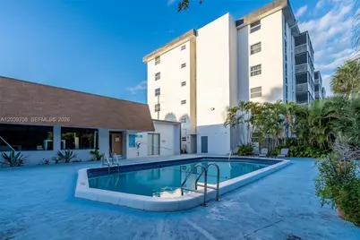16851 NE 23rd Ave #A308, North Miami Beach, FL 33160 - Photo 18