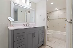 3725 S Ocean Dr, Hollywood, FL 33019 - Photo 14
