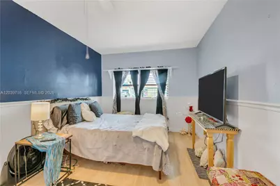 551 NW 99th Way, Pembroke Pines, FL 33024 - Photo 18