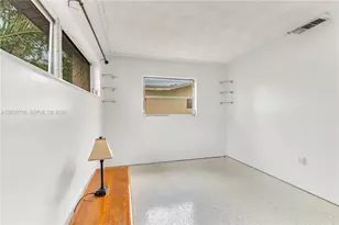 551 NW 99th Way, Pembroke Pines, FL 33024 - Photo 40