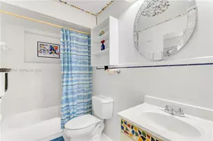 551 NW 99th Way, Pembroke Pines, FL 33024 - Photo 34