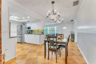 551 NW 99th Way, Pembroke Pines, FL 33024 - Photo 14