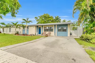 551 NW 99th Way, Pembroke Pines, FL 33024 - Photo 2