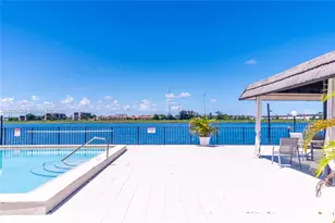 601 Ives Dairy Rd, Miami, FL 33179 - Photo 32