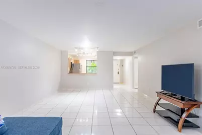 601 Ives Dairy Rd #101-8, Miami, FL 33179 - Photo 12