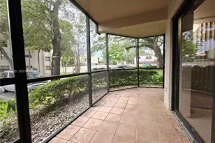 601 Ives Dairy Rd, Miami, FL 33179 - Photo 10