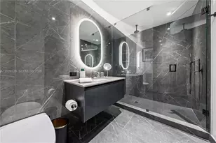 20 NE 11th St, Miami, FL 33132 - Photo 14
