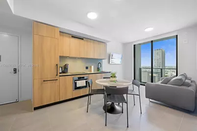 121 NE 5th St #3006, Miami, FL 33132 - Photo 2