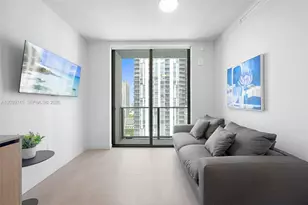 121 NE 5th St, Miami, FL 33132 - Photo 1