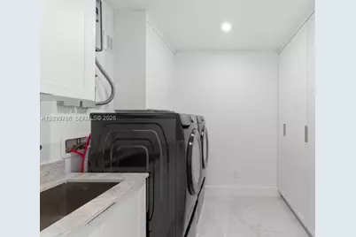 291 E Shore Dr E, Miami, FL 33133 - Photo 100