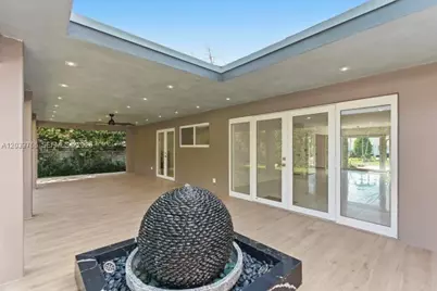 291 E Shore Dr E, Miami, FL 33133 - Photo 68