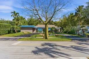 291 E Shore Dr E, Miami, FL 33133 - Photo 62