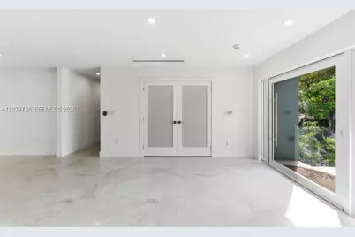 291 E Shore Dr E, Miami, FL 33133 - Photo 104