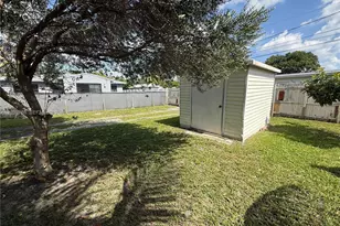 2447 Arthur St, Hollywood, FL 33020 - Photo 6