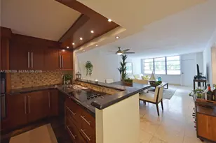 2016 Bay Dr, Miami Beach, FL 33141 - Photo 4