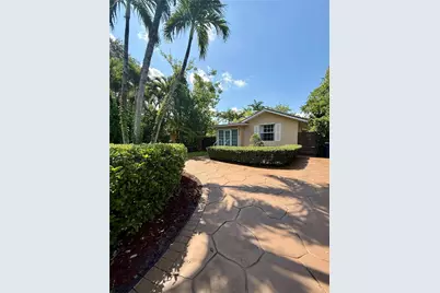 4456 SW 10th St, Miami, FL 33134 - Photo 2
