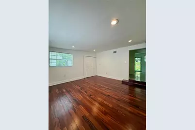 4456 SW 10th St, Miami, FL 33134 - Photo 12
