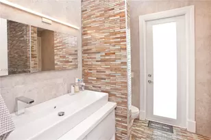 165 Paloma Dr, Coral Gables, FL 33143 - Photo 24