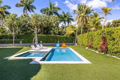 165 Paloma Dr, Coral Gables, FL 33143 - Photo 28