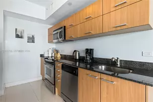 350 S Miami Ave, Miami, FL 33130 - Photo 16