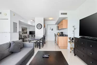 350 S Miami Ave #2815, Miami, FL 33130 - Photo 12