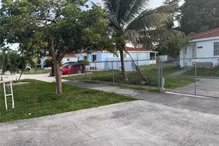 17740 SW 103rd Ave, Miami, FL 33157 - Photo 2