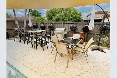 2105 NE 38th Rd, Homestead, FL 33033 - Photo 32