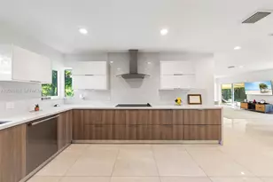 1014 Jefferson St, Hollywood, FL 33019 - Photo 6
