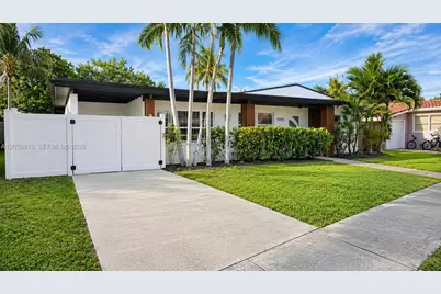 1155 Hayes St, Hollywood, FL 33019 - Photo 24
