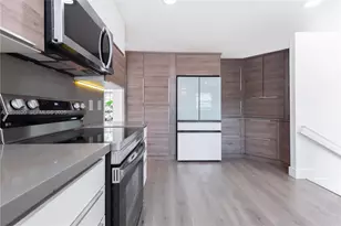 5853 NW 111th Ave, Doral, FL 33178 - Photo 16