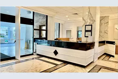 5700 Collins Ave #3N, Miami Beach, FL 33140 - Photo 10