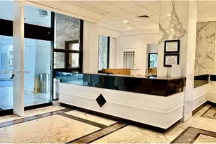 5700 Collins Ave, Miami Beach, FL 33140 - Photo 10