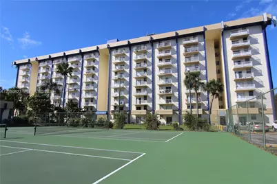 4550 NW 9th St #817E, Miami, FL 33126 - Photo 22