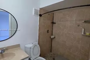 8635 NW 8th St, Miami, FL 33126 - Photo 12
