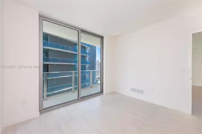 77 SE 5th St #3206, Miami, FL 33131 - Photo 24