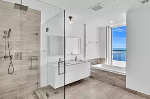 1300 E Brickell Bay Dr, Miami, FL 33131 - Photo 16