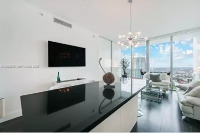 92 SW 3rd St #5108, Miami, FL 33130 - Photo 4