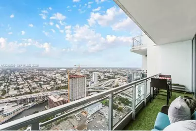 92 SW 3rd St #5108, Miami, FL 33130 - Photo 16