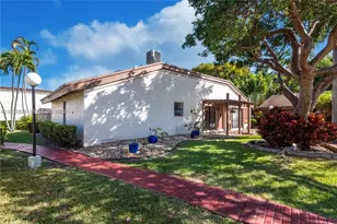 601 Leslie Dr, Hallandale Beach, FL 33009 - Photo 20