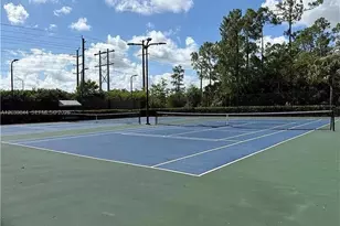 15498 Marcello Cir, Naples, FL 34110 - Photo 32