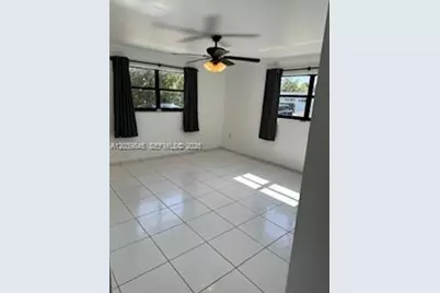 7495 S Waterway Dr #1, Miami, FL 33155 - Photo 4