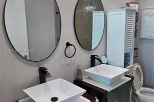 1900 N Bayshore Dr, Miami, FL 33132 - Photo 12