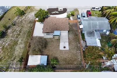 654 NW 45th St, Oakland Park, FL 33309 - Photo 30