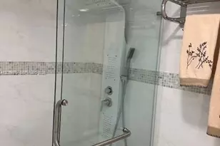100 Bayview Dr, Sunny Isles Beach, FL 33160 - Photo 20