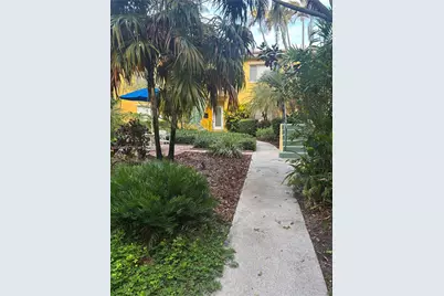 719 NE 16th Ave #719B, Fort Lauderdale, FL 33304 - Photo 2
