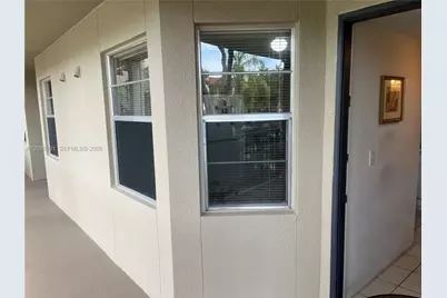 1100 SW 128th Ter #204U, Pembroke Pines, FL 33027 - Photo 2