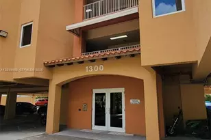 1300 NE 109th St, Miami, FL 33161 - Photo 30