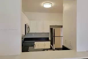 1300 NE 109th St, Miami, FL 33161 - Photo 26