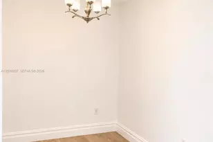 8851 NW 119th St, Hialeah Gardens, FL 33018 - Photo 14